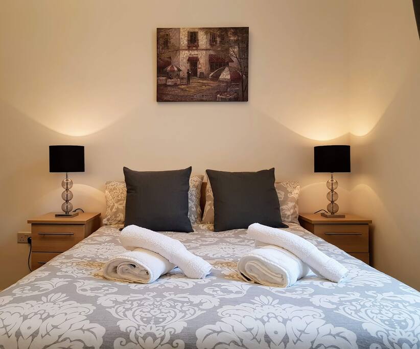 Bedroom 1 en-suite