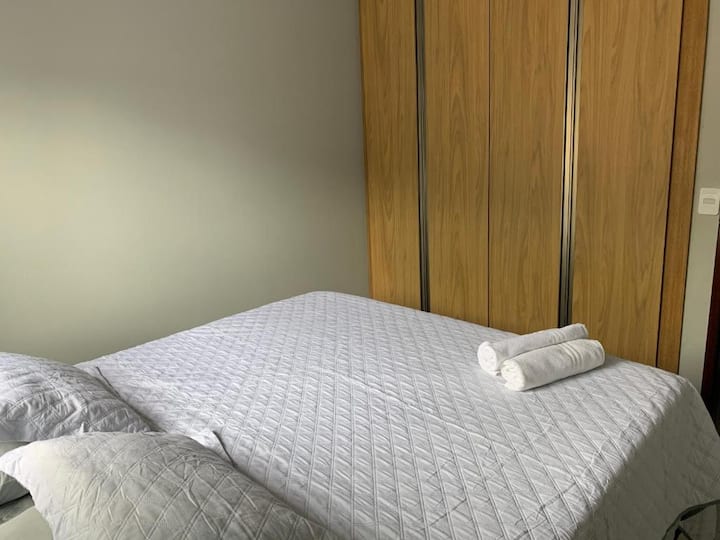 غرفة النوم 1 - سرير بحجم كبير