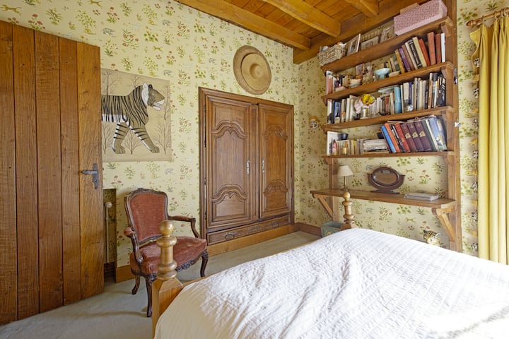 「Chambre des Tigres」（ 3 ） 