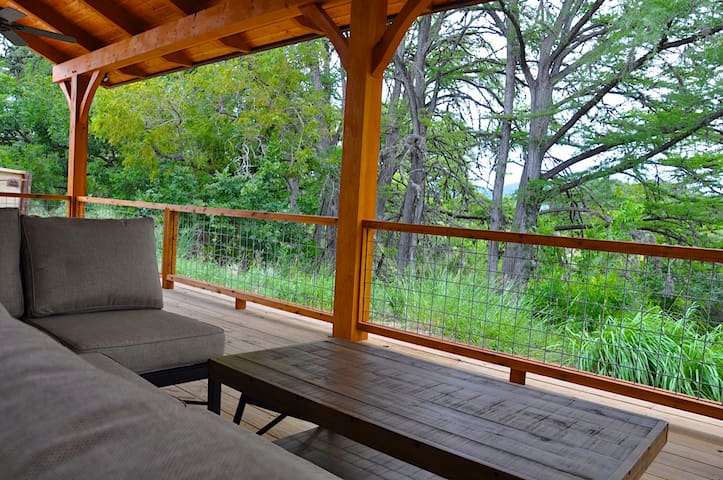The Lost Maples River Lodge Cabins For Rent In Vanderpool Texas