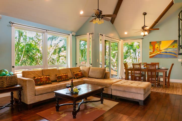 Mapu Place. 3 bedroom plus loft.