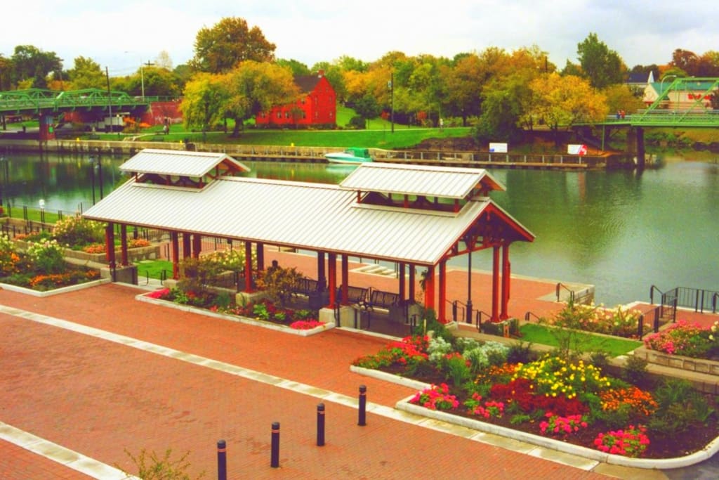 East Pier Marina Inc - North Tonawanda, New York