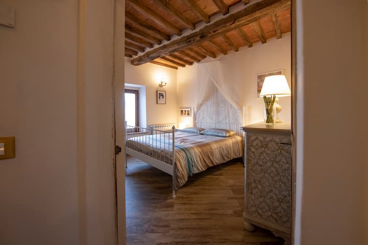 И двете стаи са удобни и с леки мебели, които носят хармония и усещане за лекота