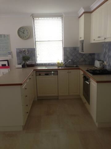 John Street Townhouse gallery image 4