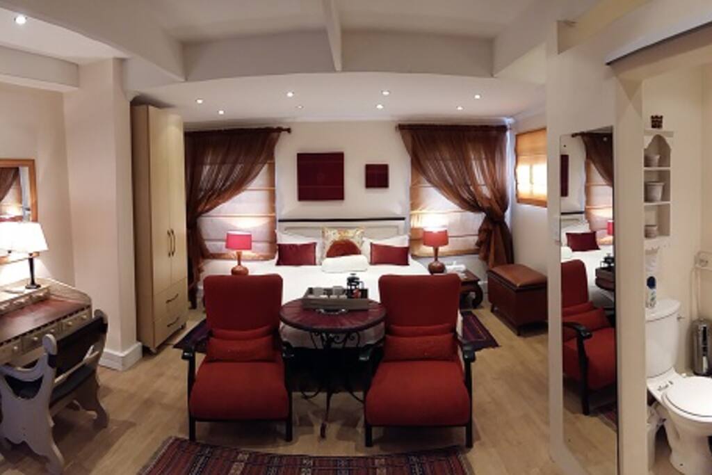 Laugh - Bedroom