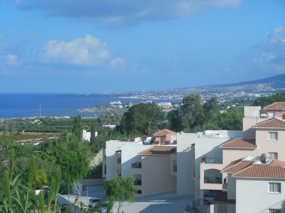 rear veranda/1 km to beach