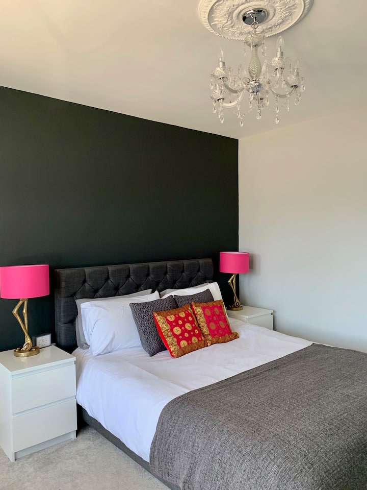 Chumba cha kulala 4
(pamoja na kitanda cha sofa na kitanda)