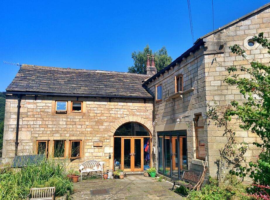 Stunning Barn Conversion (Sleeps 8) Houses for Rent in Hebden Bridge, England, United Kingdom