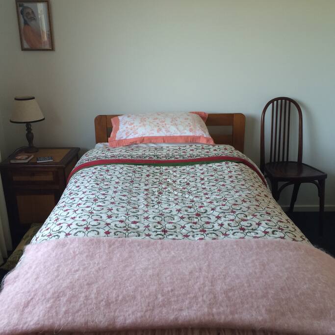 Guest bedroom