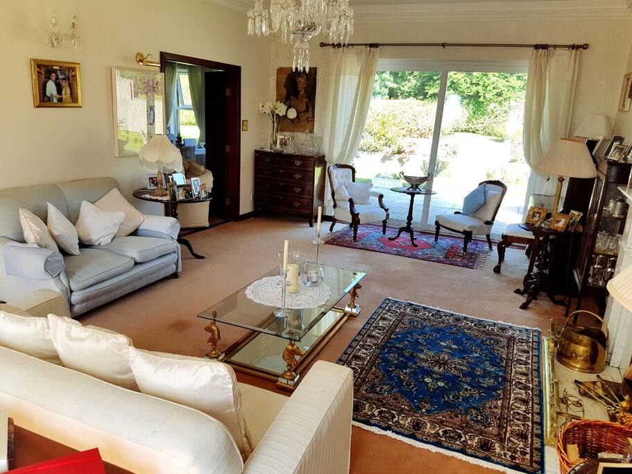 drawing room