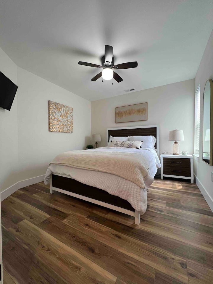 غرفة نوم 2 بسرير بحجم كبير