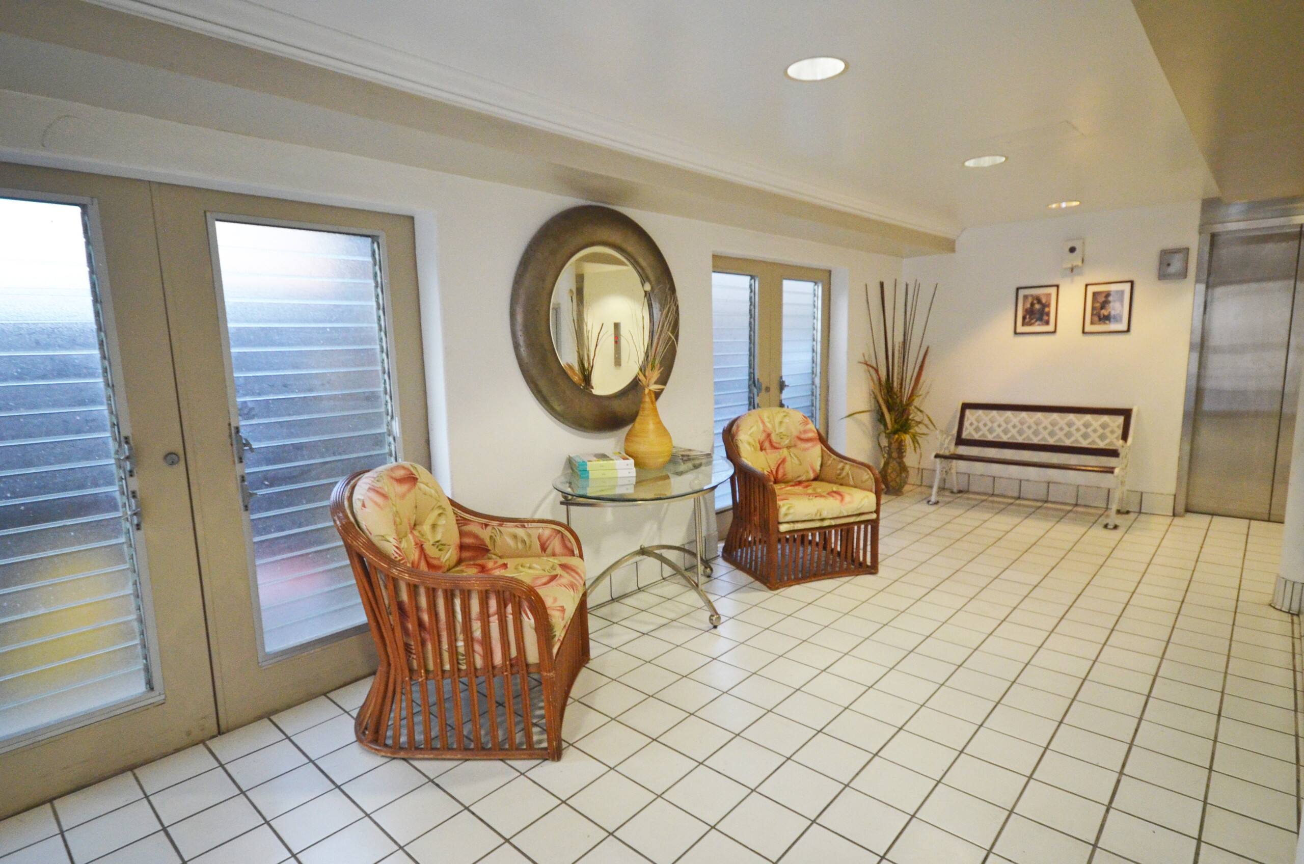 Condo in Honolulu · ★4.49 · Studio · 1 bed · 1 bath - Image 1