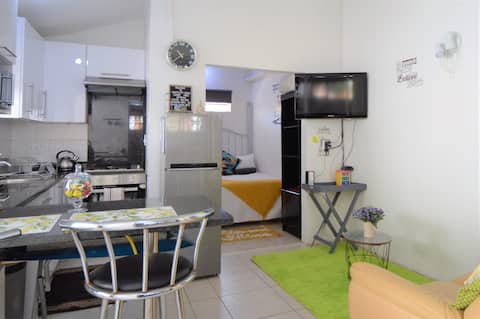 Westcliff Drive Lemon Tree Cottage
Inverter&Gas