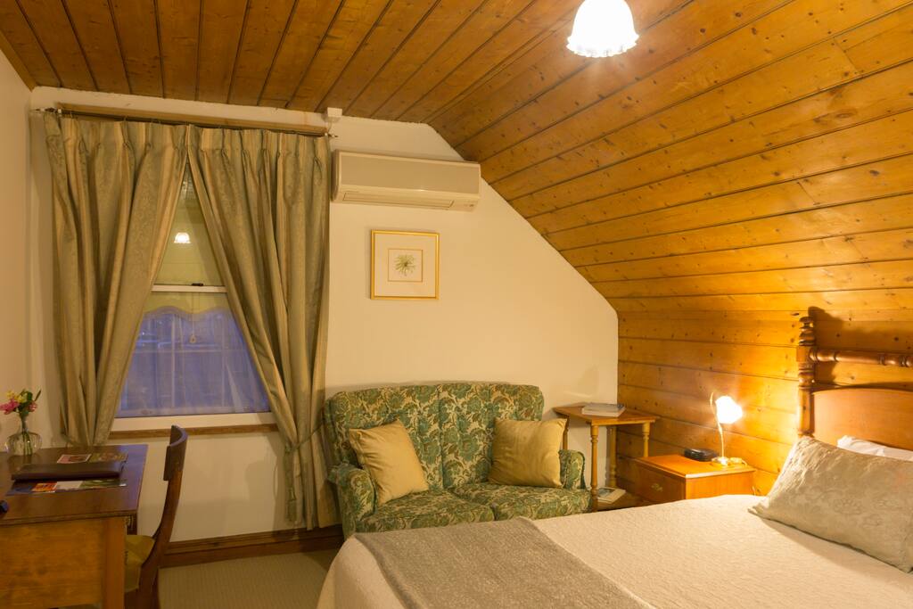 Upstairs King room with ensuite.