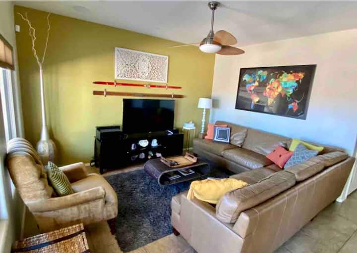 Fab CASA BLISS! Private Pool, Spa & Oasis Backyard