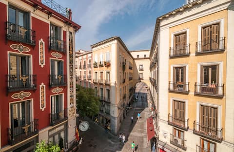 Successful Airbnb property: Plaza Mayor View | Stylish Apt in City Center in Madrid