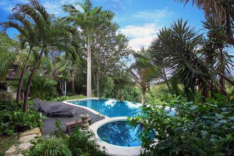Ancient Grove One -West Coast- 5 Bedroom villa-