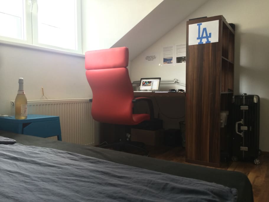 workspace complete with sweet 2.1 speakers