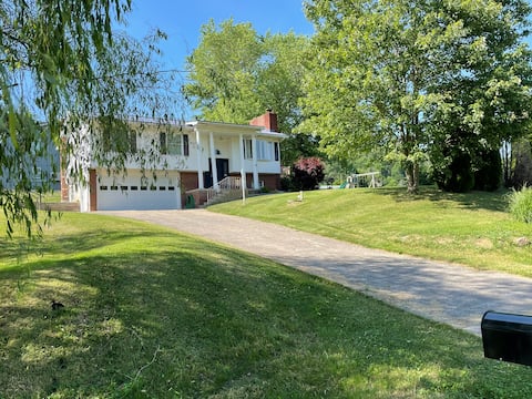 Willow Retreat near State College or Huntingdon