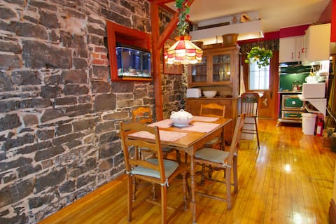 La Maison Lafleur Old -Quebec bnb#4