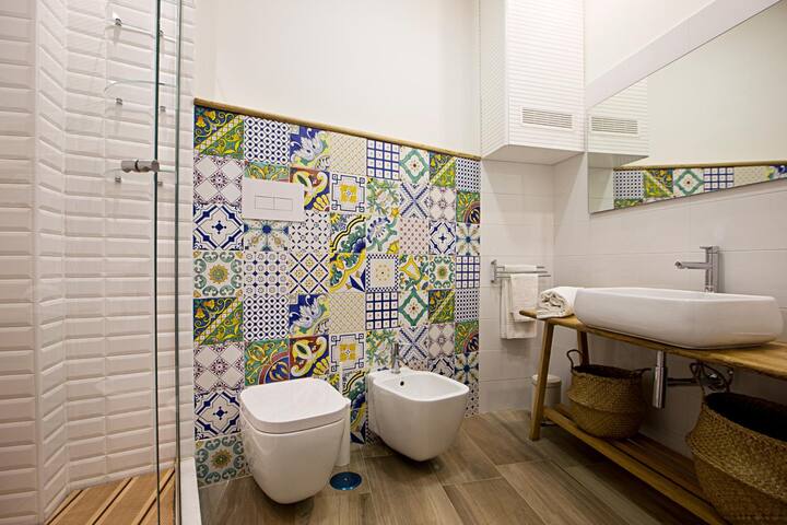 Medina PLUS- MDP-Napoli centro gallery image 4