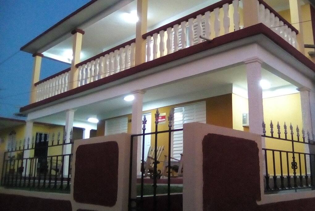 Atardecer en "Villa Los Miranda".