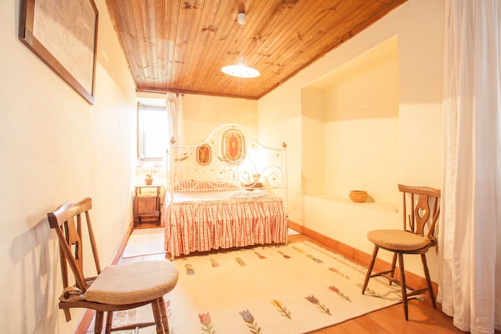 საძინებელი 3