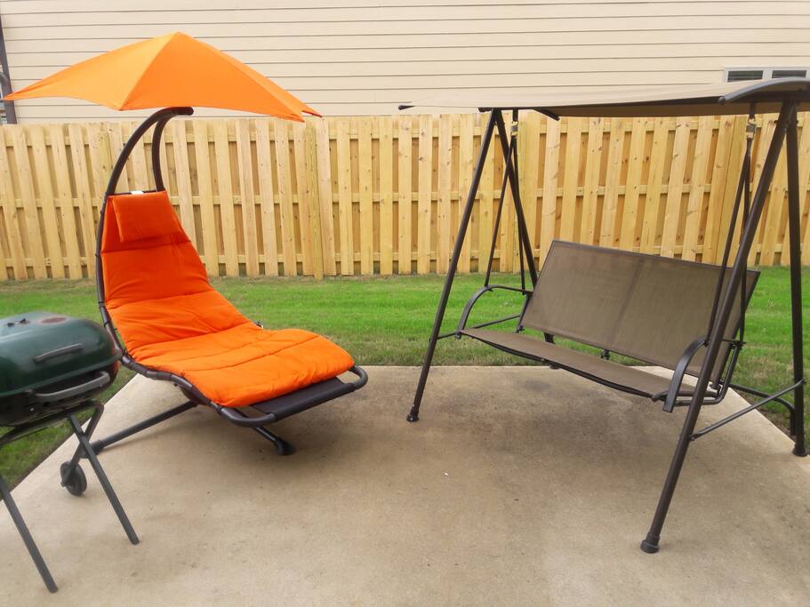 Backyard serenity & comfort...