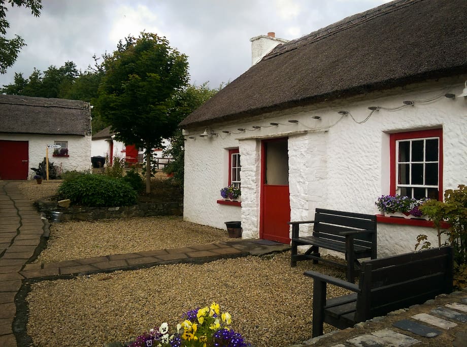 Glebe Cottage Cottages for Rent in Kilmacrennan, County Donegal, Ireland