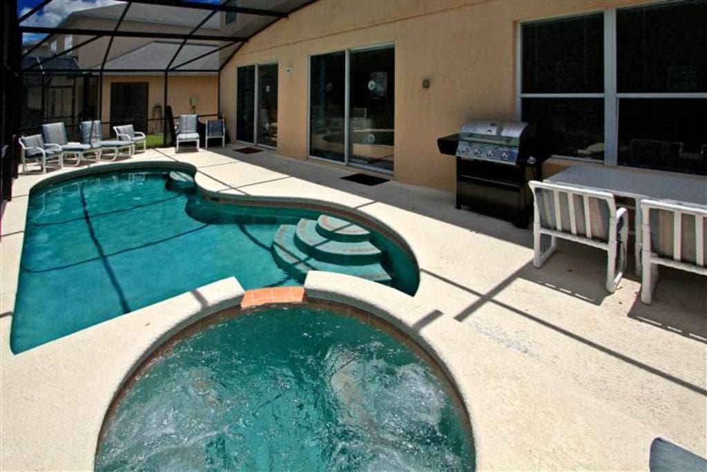 Private Pool w/ SPA