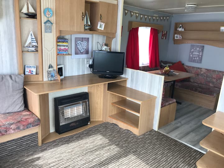 Clacton Caravan-Valley Farm-Near Beach-3 Bedroom