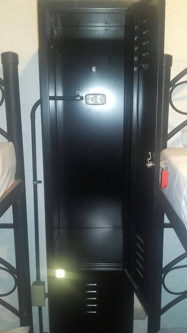 Power outlets in every locker.