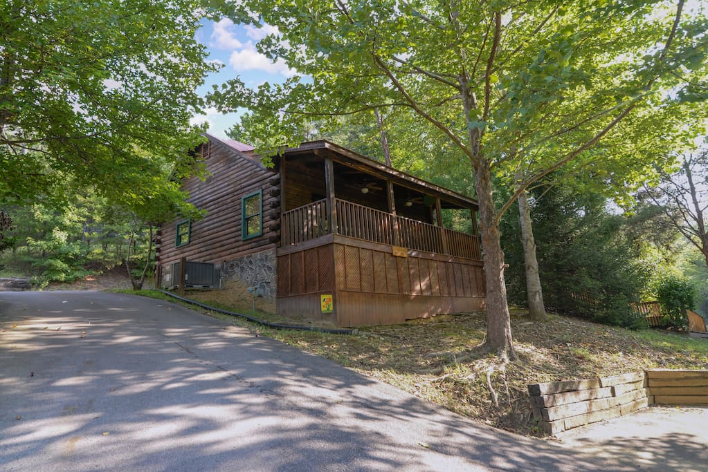 Love SHACK - Cabins for Rent in Sevierville, Tennessee ...