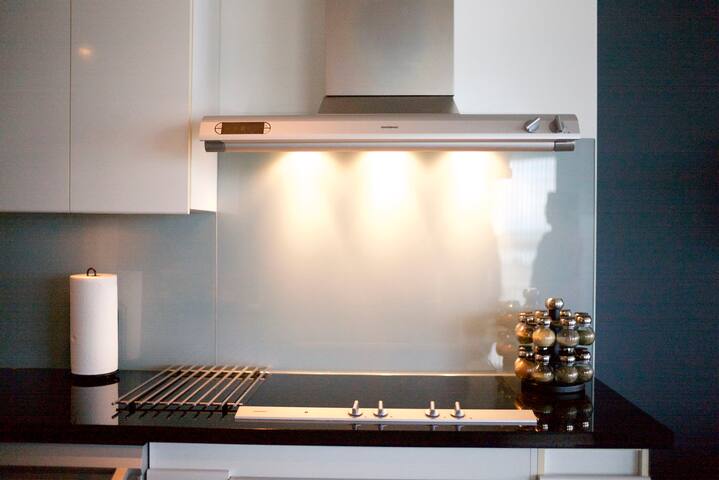 Your Alternative to a 5 Star Hotel. gallery image 4