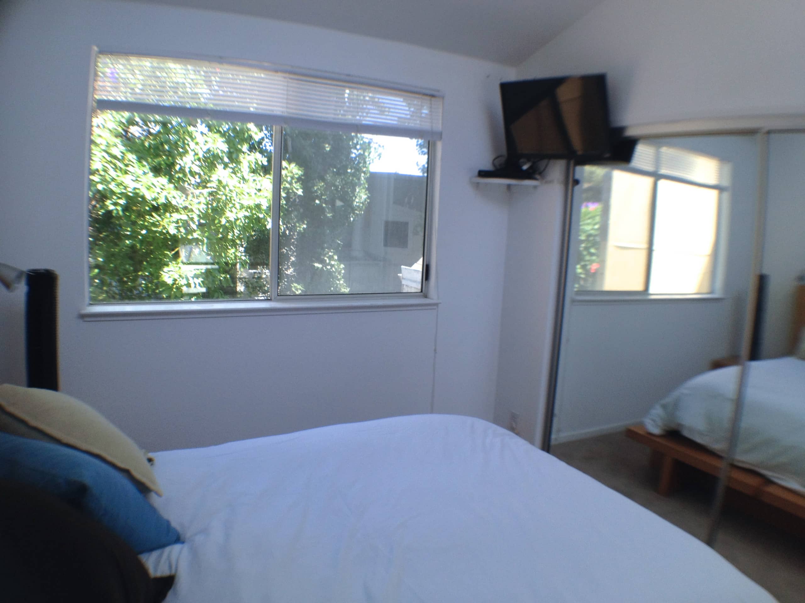 Home in San Francisco · ★4.91 · 2 bedrooms · 2 beds · 1 bath - Image 29