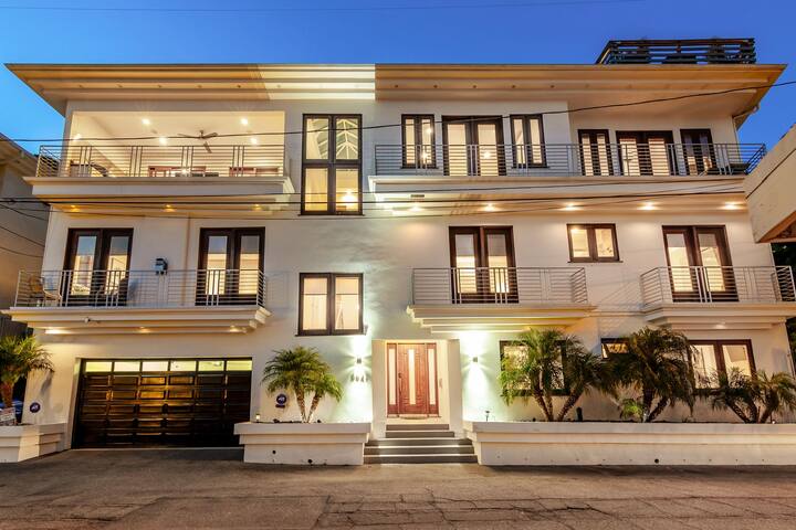 Hollywood Staycation Home Pool Spa Views Theatre