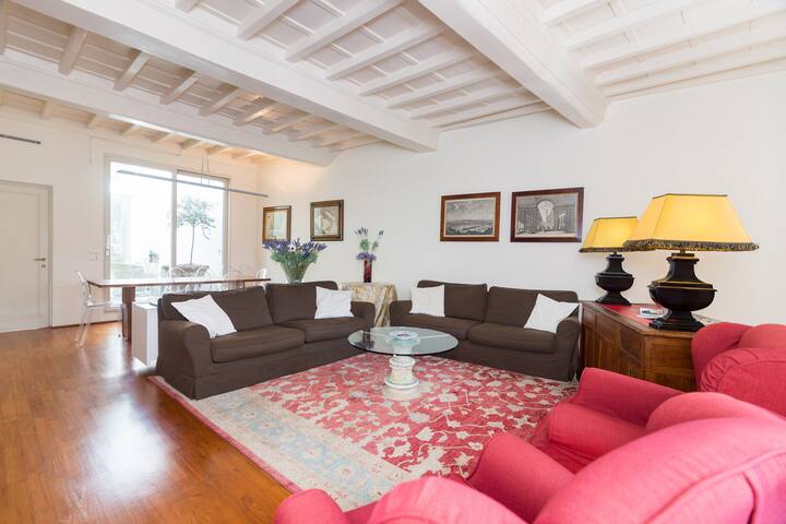 Classy & big penthouse + cooking gallery image 2