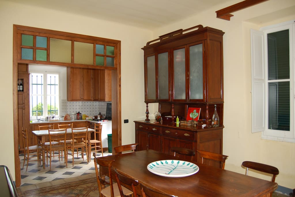 Sala pranzo e cucina