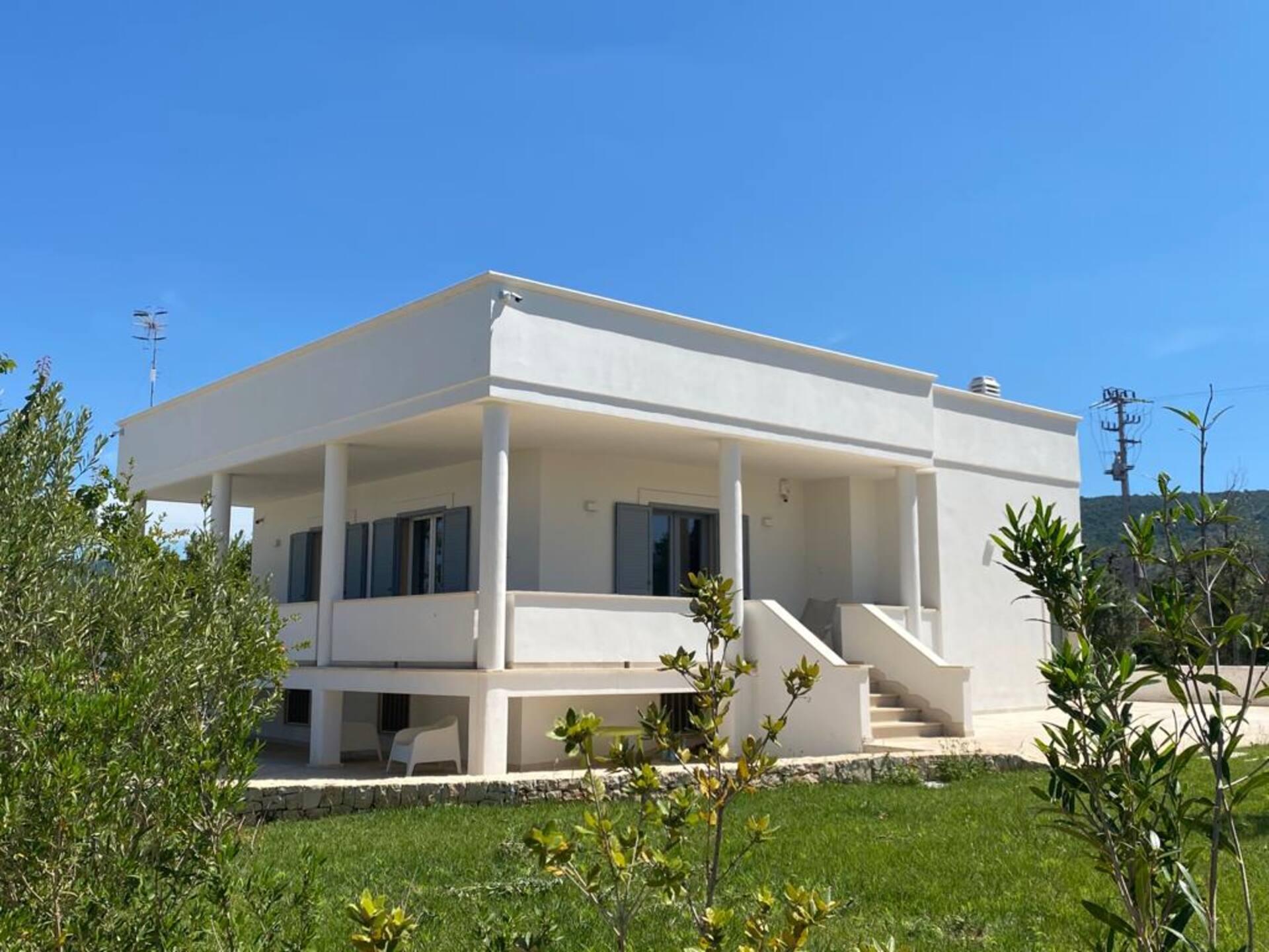 Villa in Puglia with sea view and olive trees — photo 2