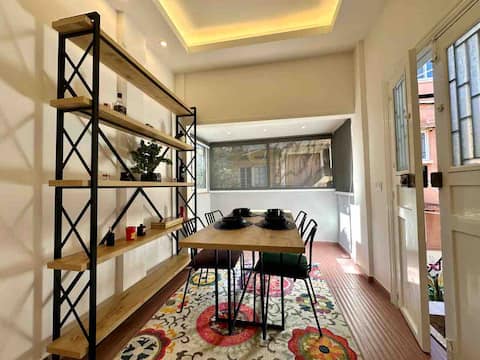 No105,Ashrafieh,1BR,24/7electricity