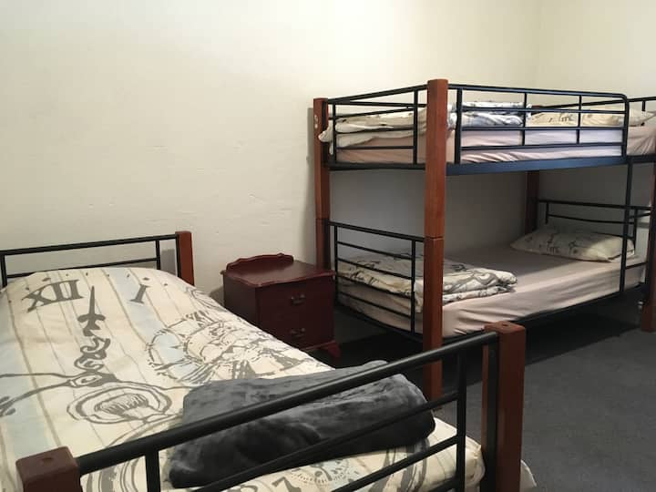 Schlafzimmer 3