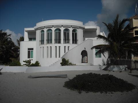 Beautiful Beachfront Bedsitter