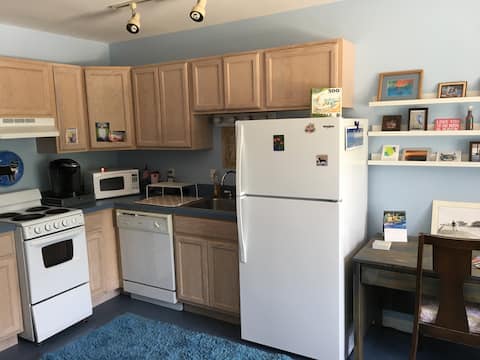 Top performing Airbnb: West Ocean City: Private Studio, Close To Beach in West Ocean City