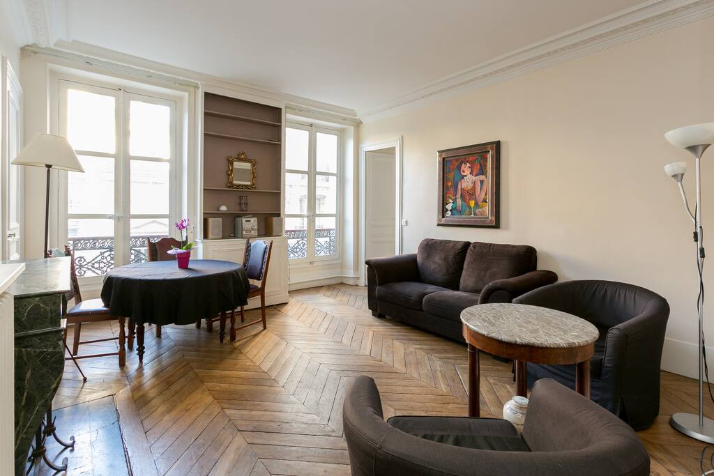 Living-room (without vis-à-vis)