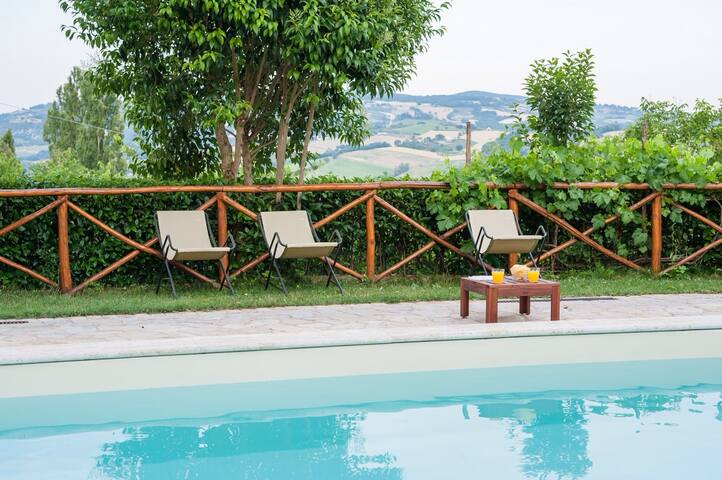 Watch Pool Party HDQ