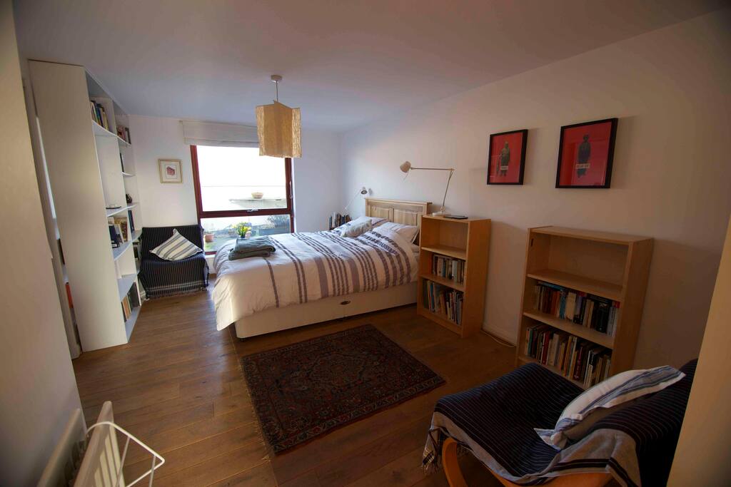 Double bedroom with en suite