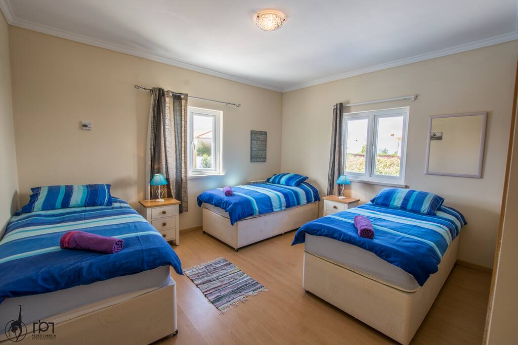Triple room, can also become a King size bed bedroom.