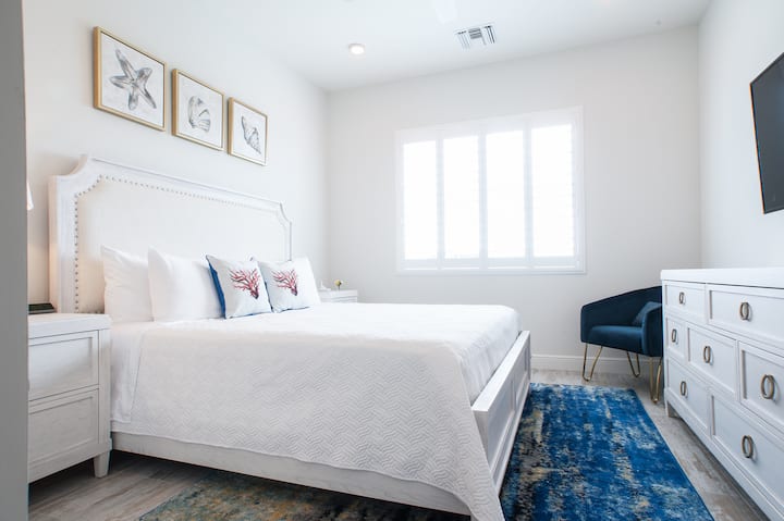 King Room with EnSuite. 