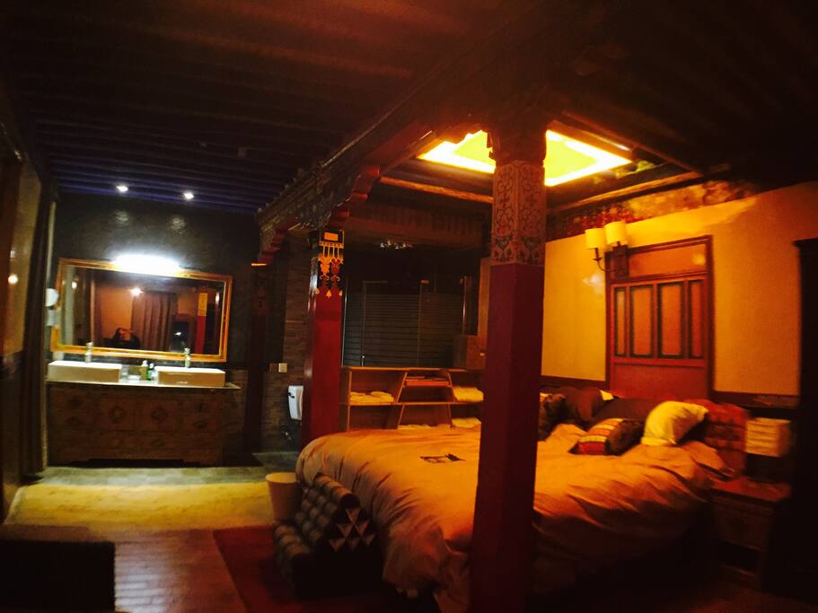夜间、古建筑风格