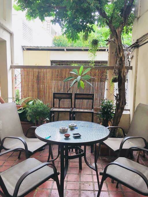 Front terrace (shared)